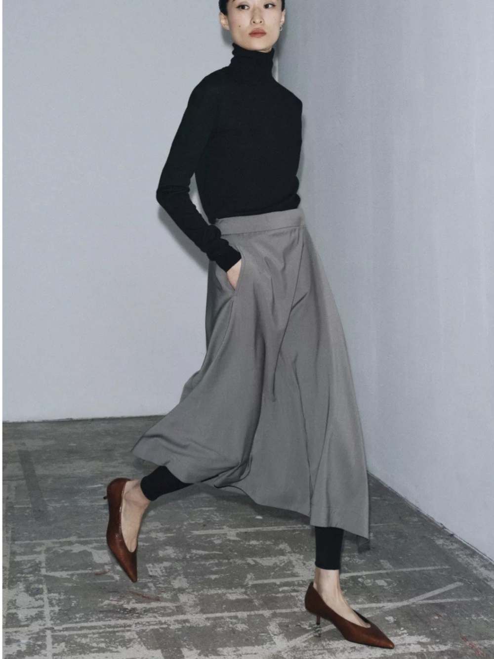 🩶 Zara Asymmetric 100% Wool  Midi Skirt ZW Collection 🩶 - Picture 2 of 8